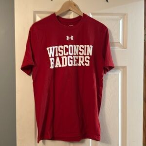 Men’s Wisconsin Badgers Under Armour t shirt. Size M